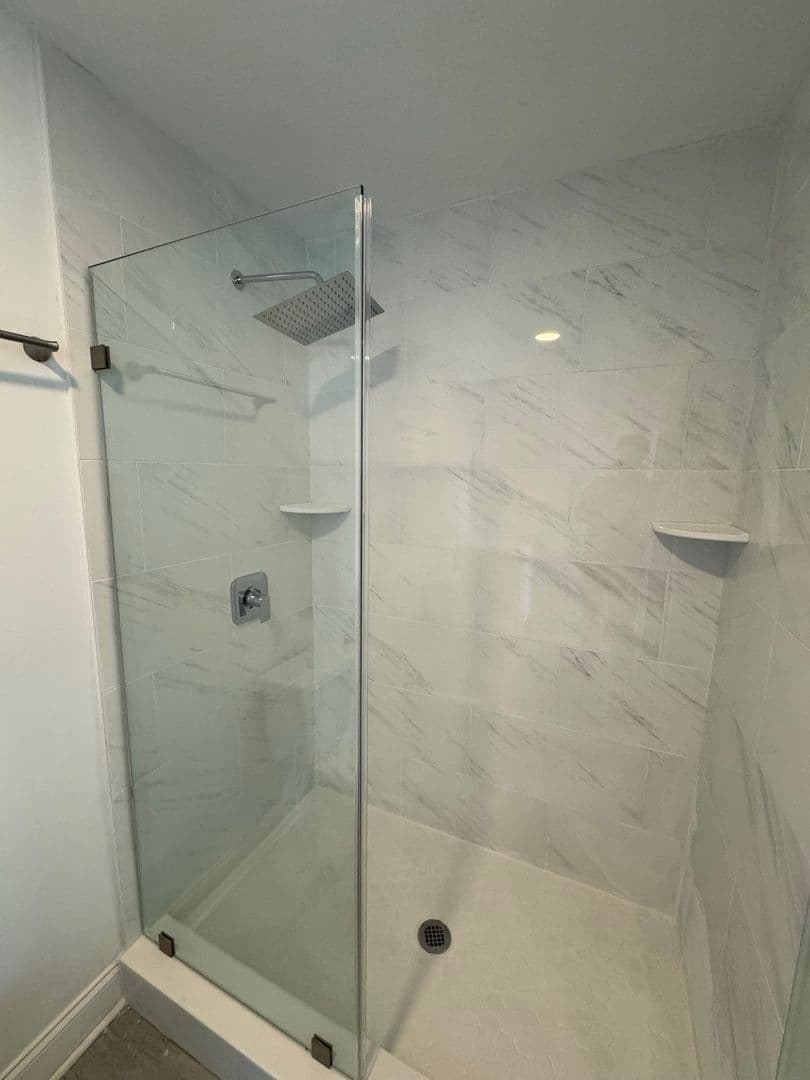 Philadelphia Apartment: 1600 W Hunting Park