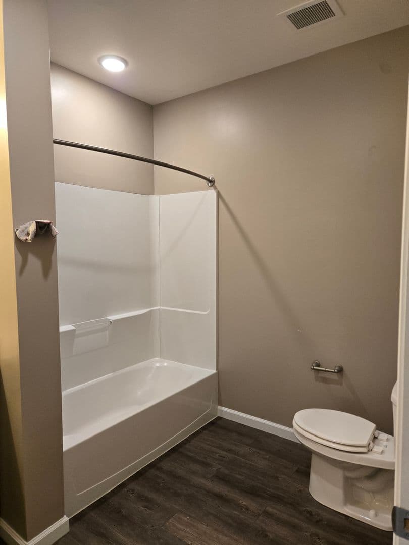 Bethlehem Apartment: 1325 Chelsea Ave