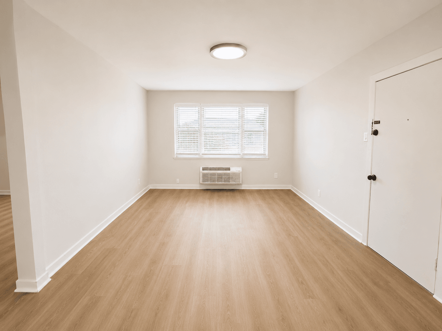 West Deptford Apartment: 601 W Tatum Street