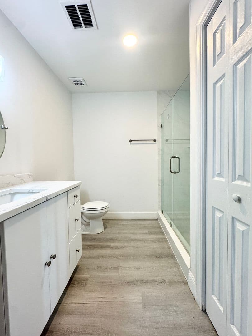 Philadelphia Apartment: 1600 W Hunting Park