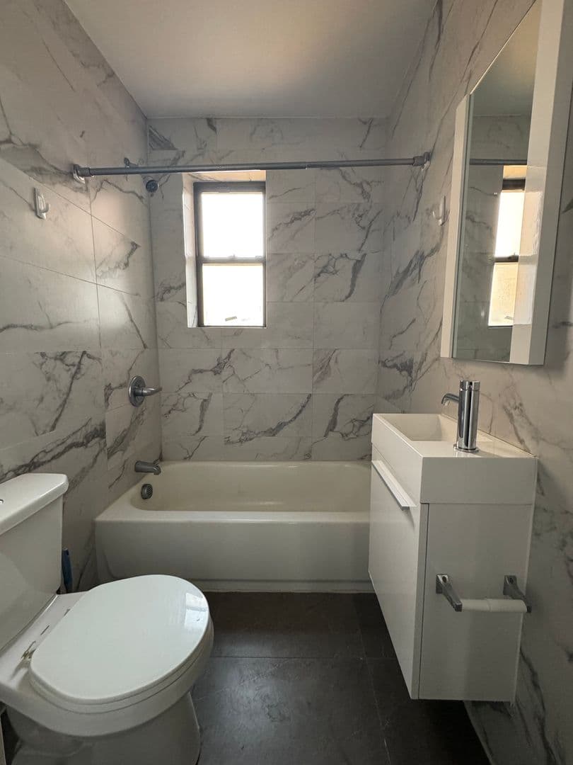 Philadelphia Apartment: 6751 N 13th St