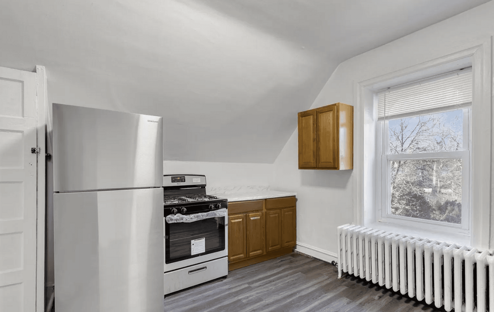Philadelphia Apartment: 6500 Lincoln Dr.