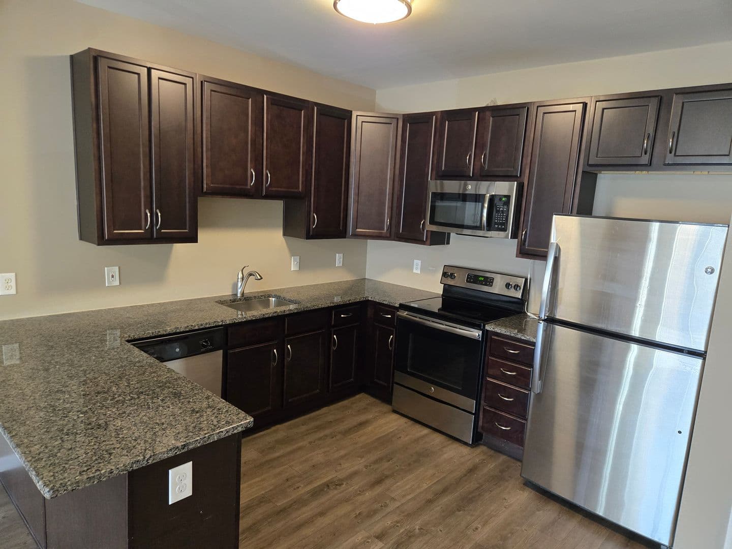 Bethlehem Apartment: 1325 Chelsea Ave