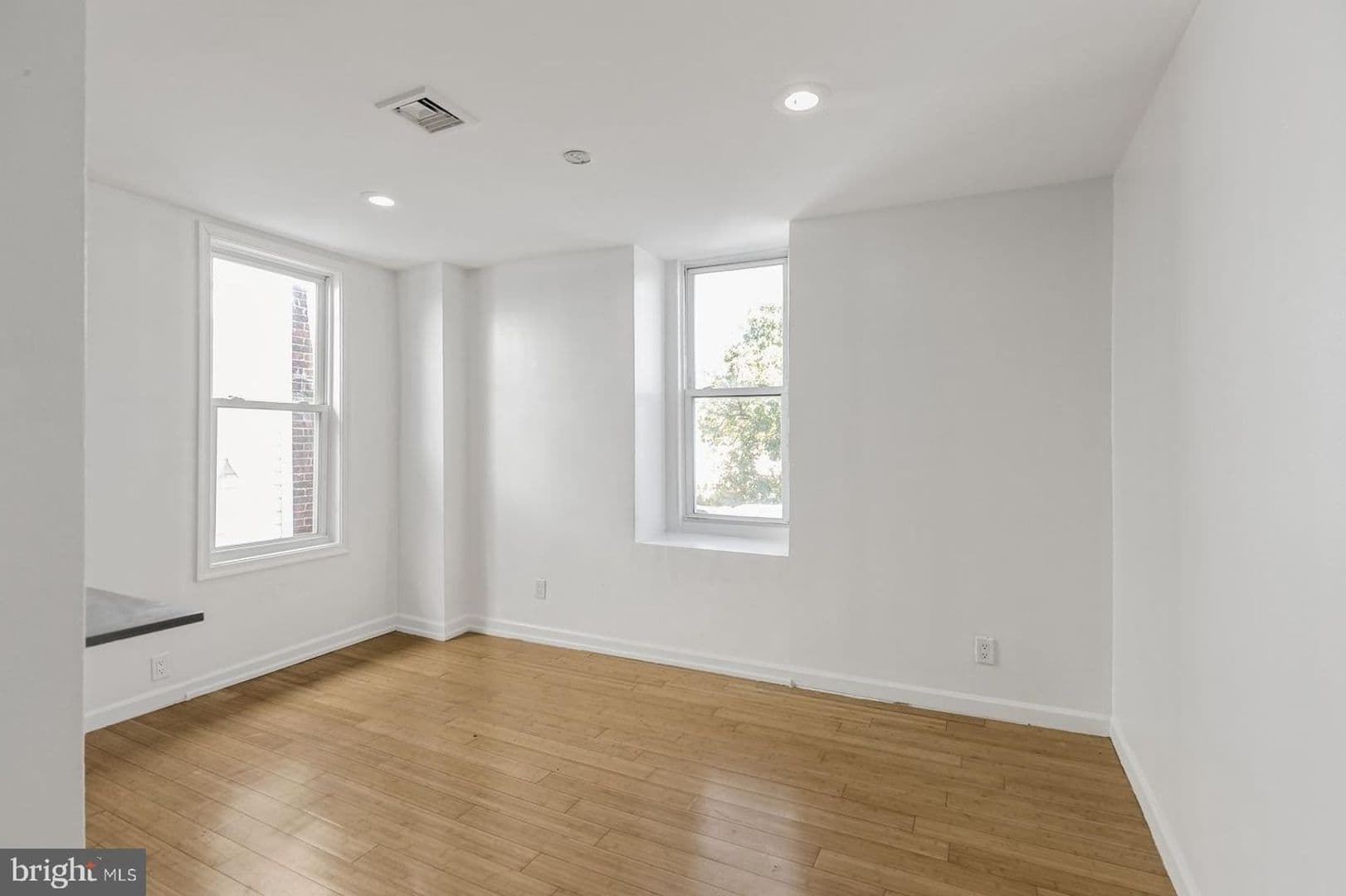 Philadelphia Apartment: 5019 Walnut Street