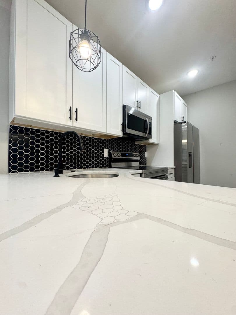 Philadelphia Apartment: 1714 N 22nd St.