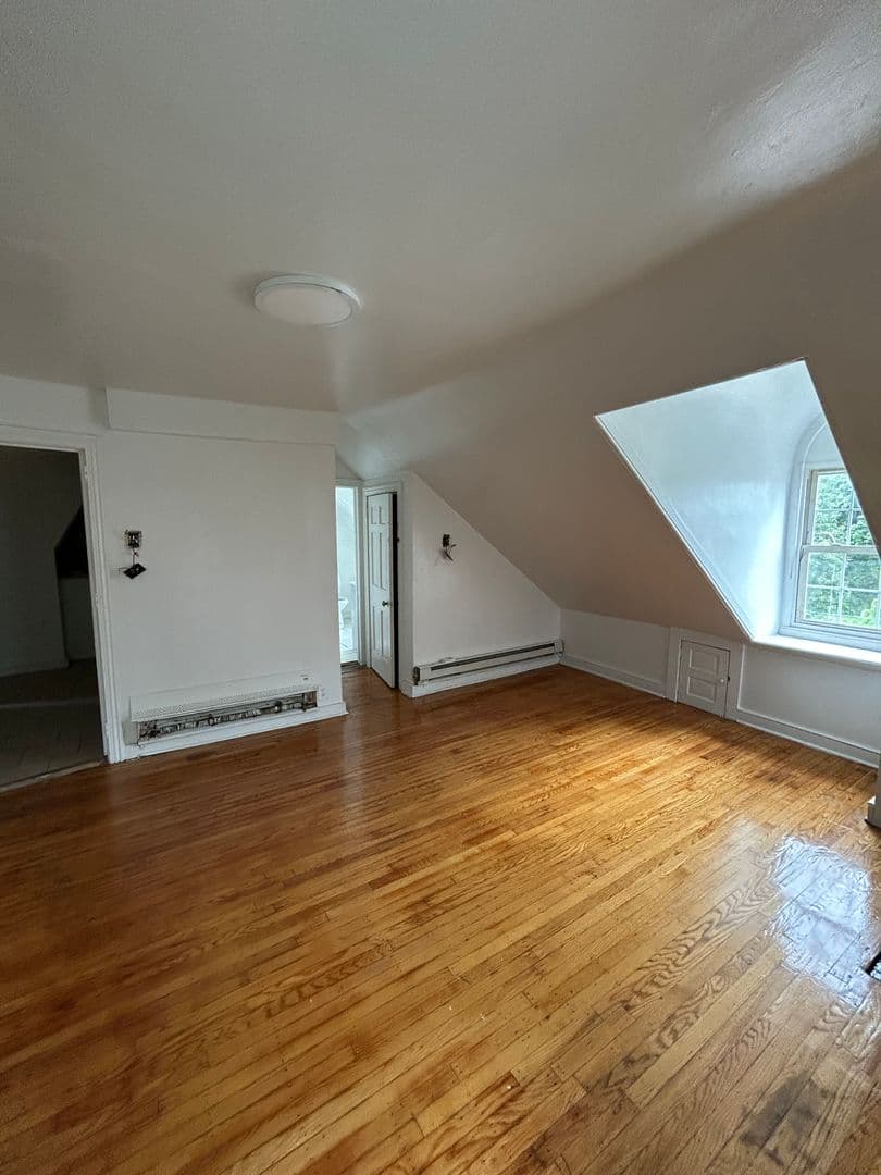 Philadelphia Apartment: 4908 Germantown Ave.
