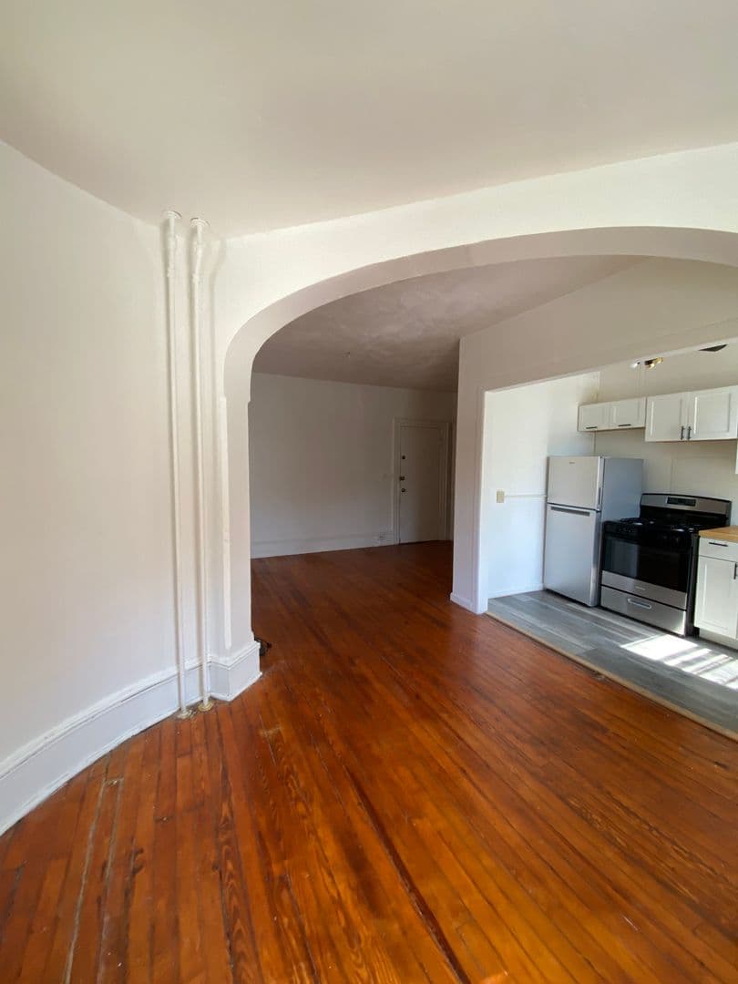 Philadelphia Apartment: 6500 Lincoln Dr.
