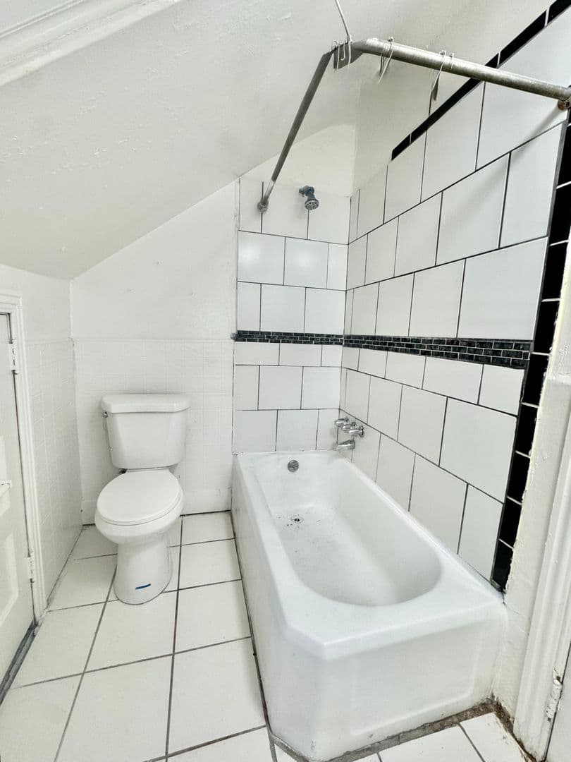 Philadelphia Apartment: 4908 Germantown Ave.