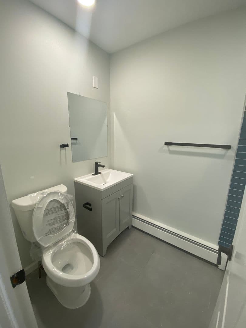 Phoenixville Apartment: 1070 W Bridge St