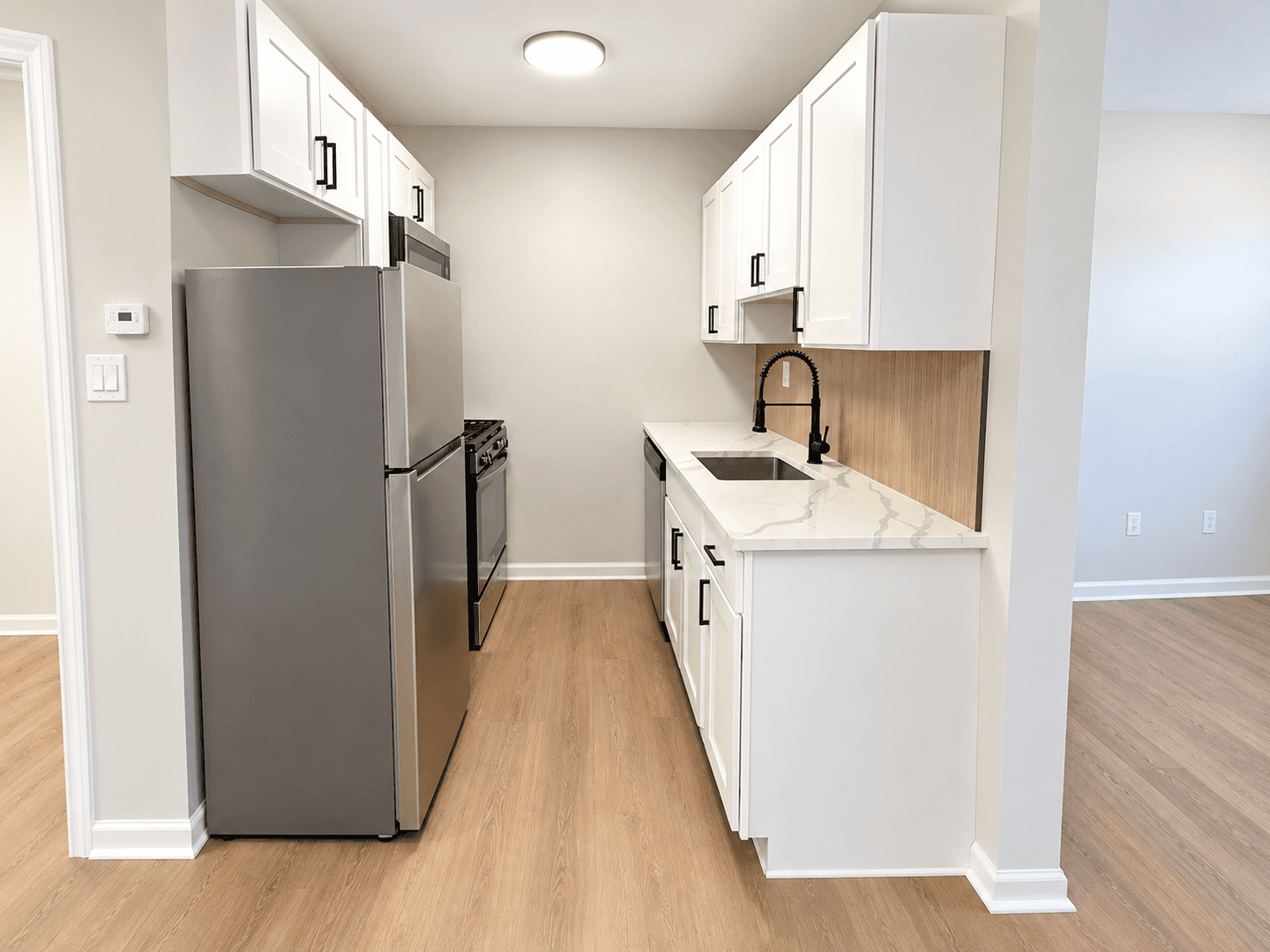 Bellmawr Apartment: 327 E Browning Rd