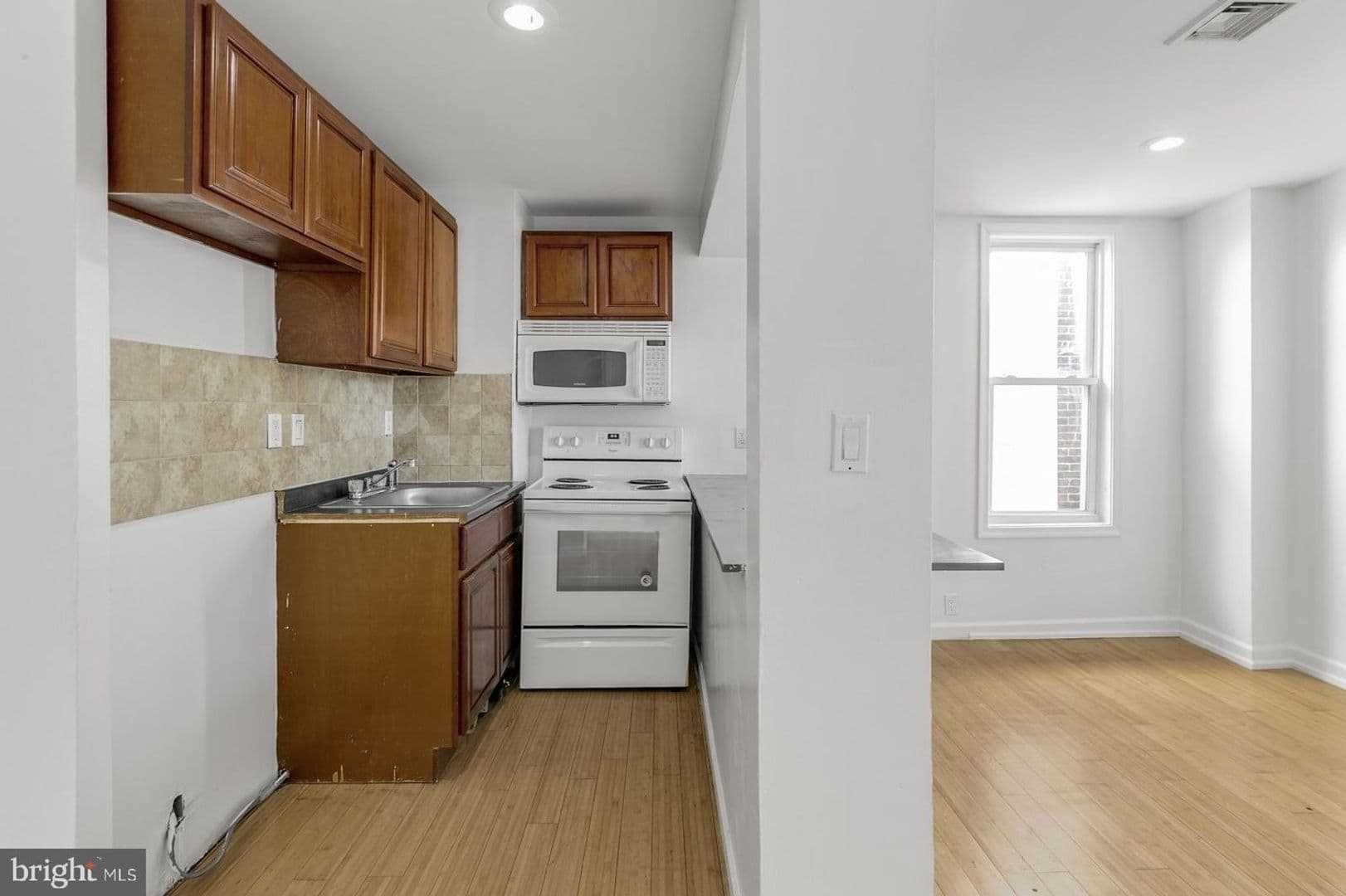 Philadelphia Apartment: 5019 Walnut Street
