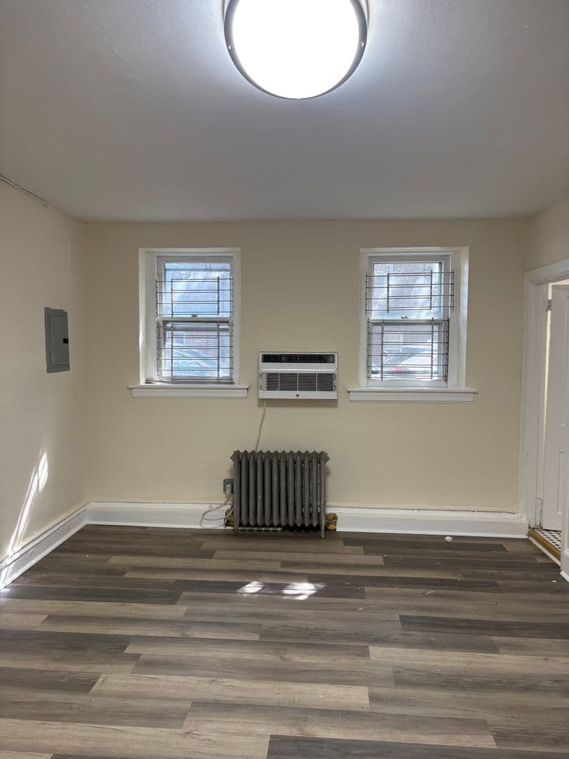 Philadelphia Apartment: 4801-4845 Pine Street