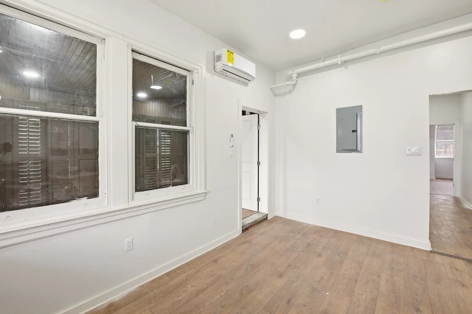 Philadelphia Apartment: 6012 RIdge Ave.