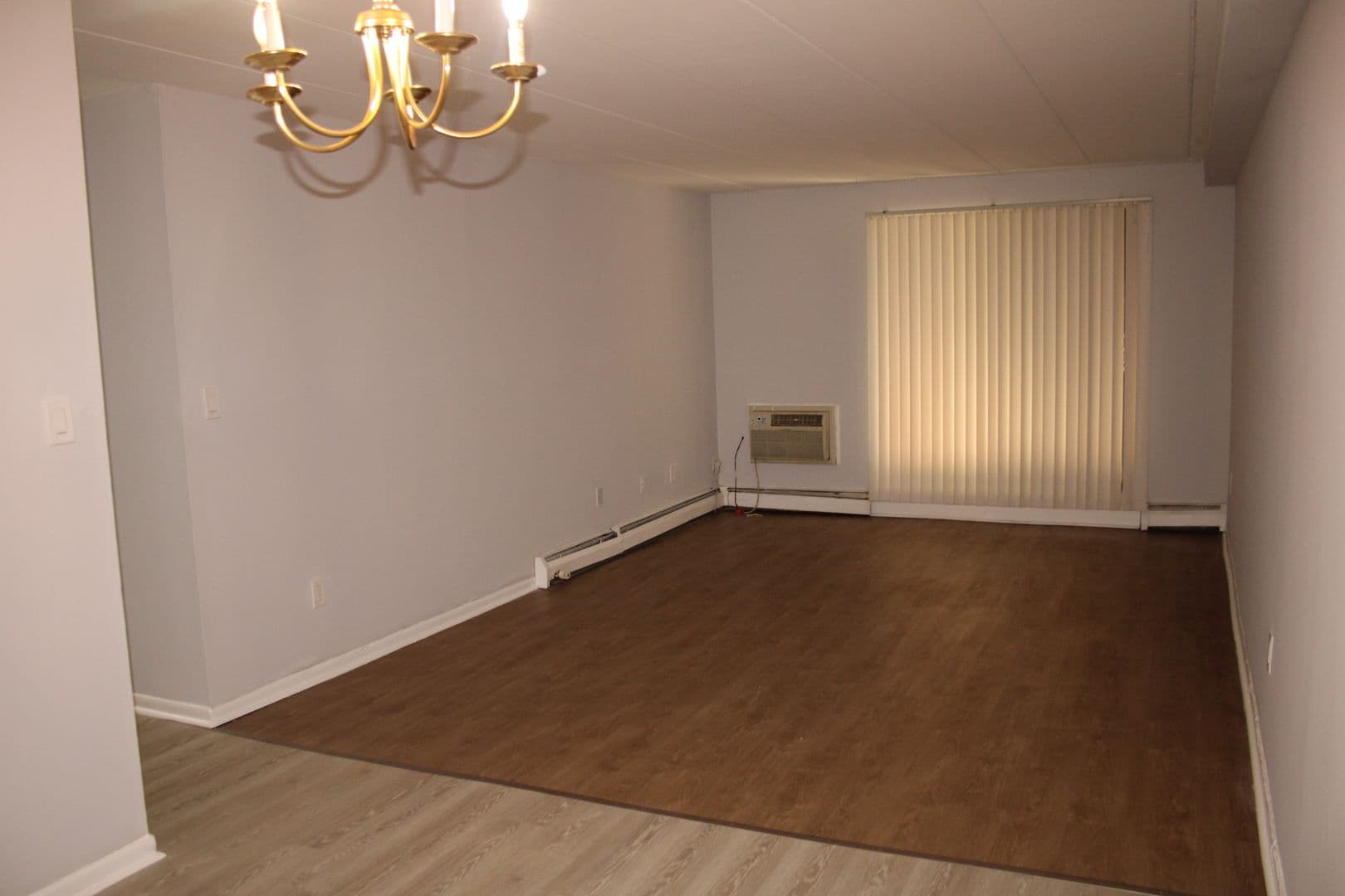 Chester Apartment: 1000 MacDade Blvd