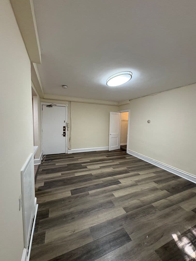Philadelphia Apartment: 4801-4845 Pine Street