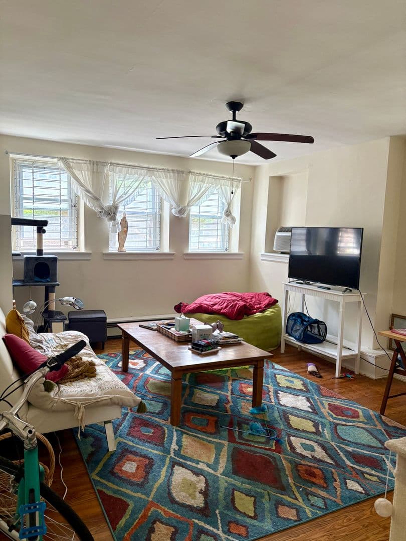 Philadelphia Apartment: 4801-4845 Pine Street