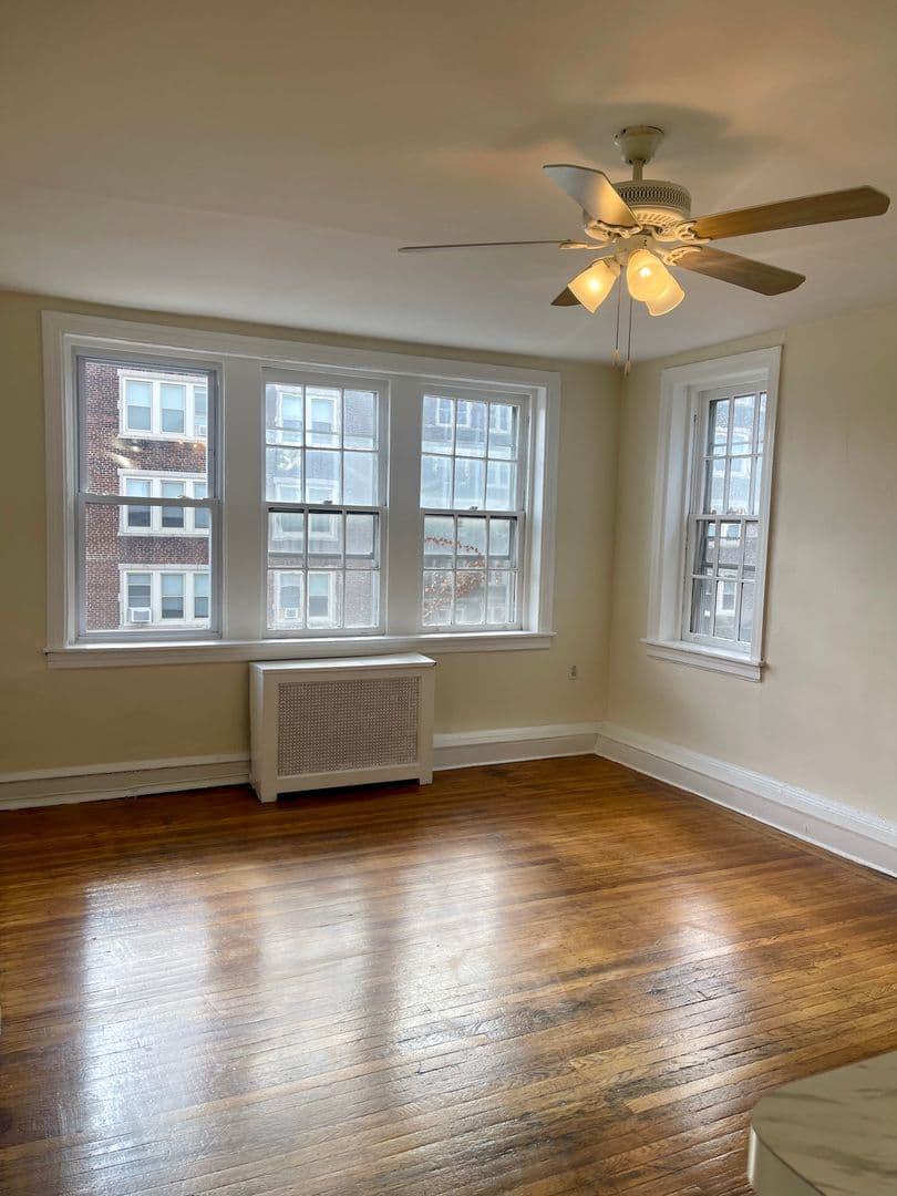 Philadelphia Apartment: 4801-4845 Pine Street