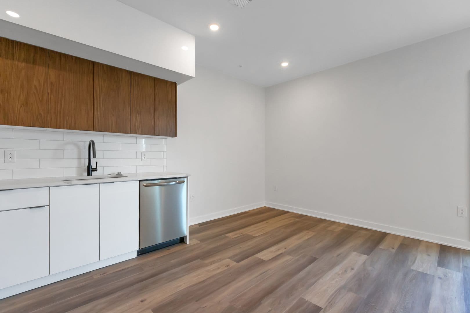 Philadelphia Apartment: 1539 N 26th St.