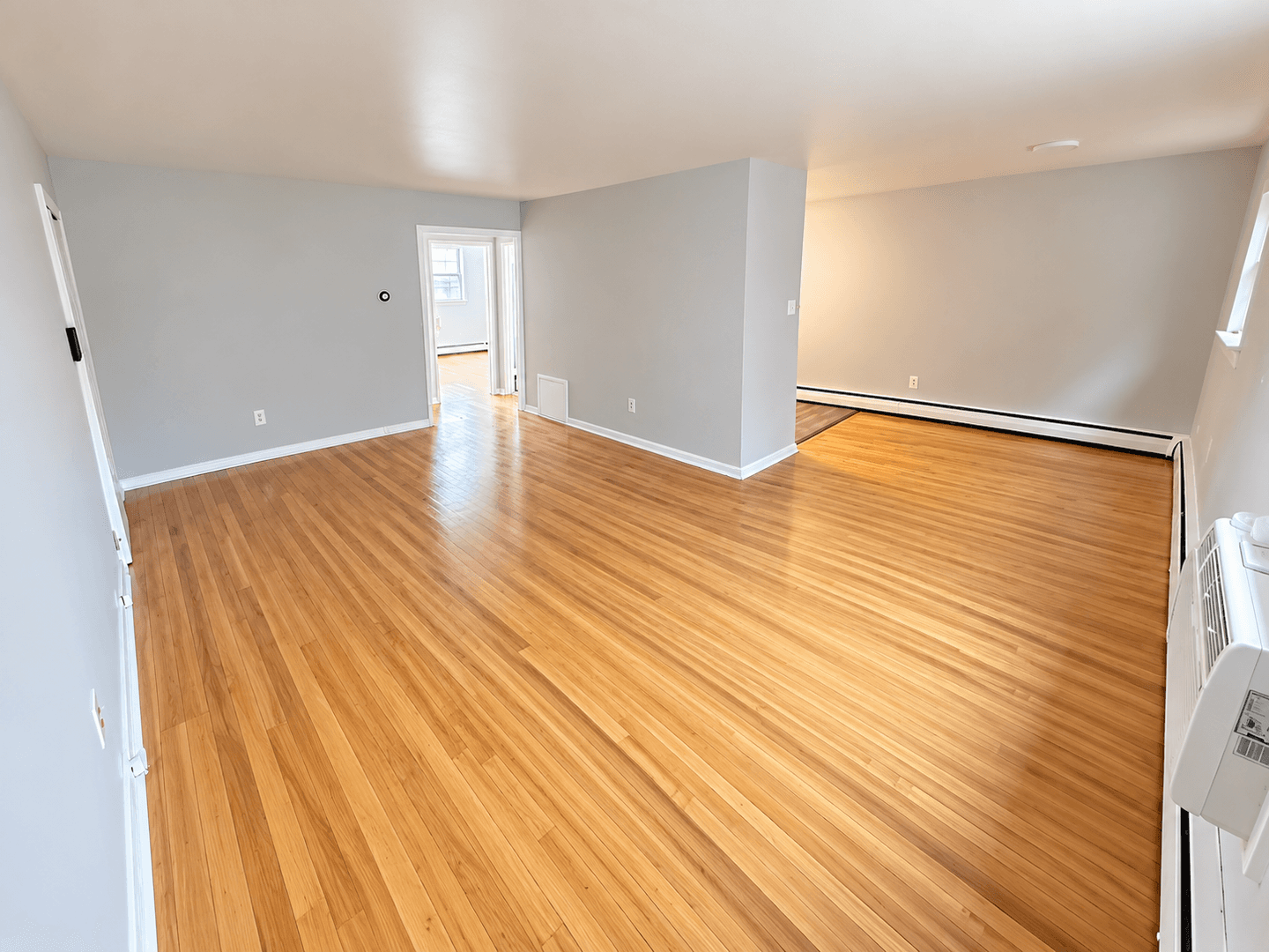 Philadelphia Apartment: 3024-3026 W. Queen Lane