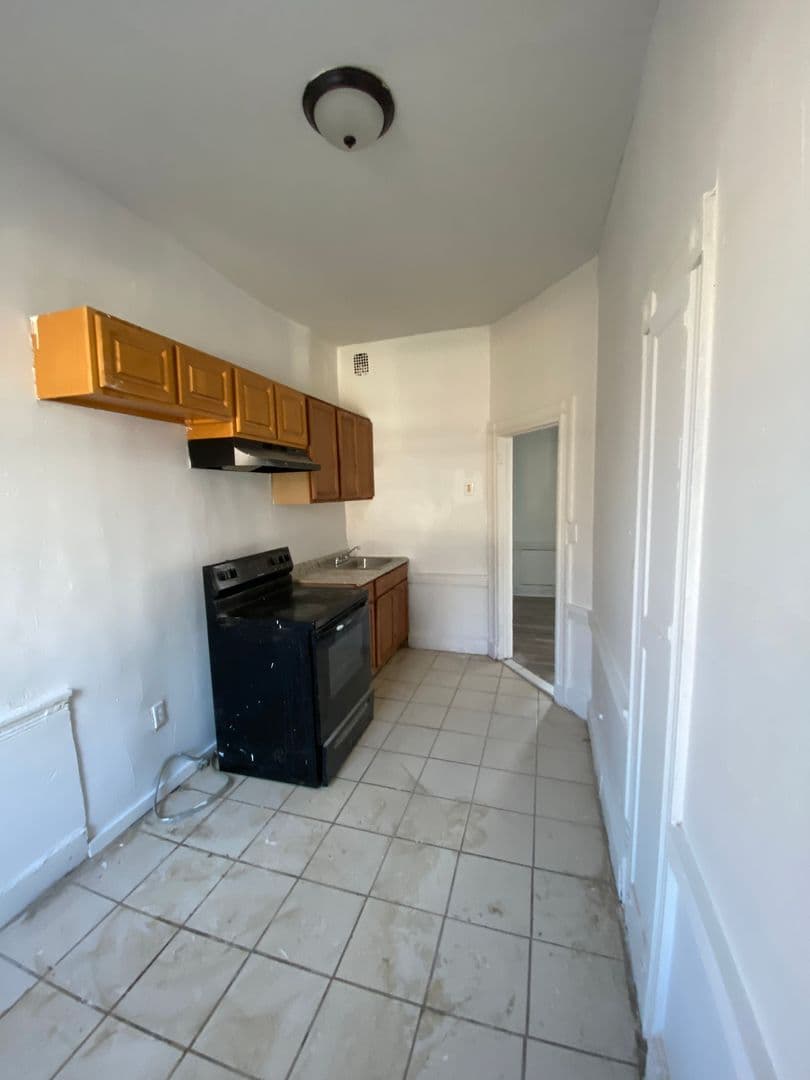Philadelphia Apartment: 4908 Germantown Ave.