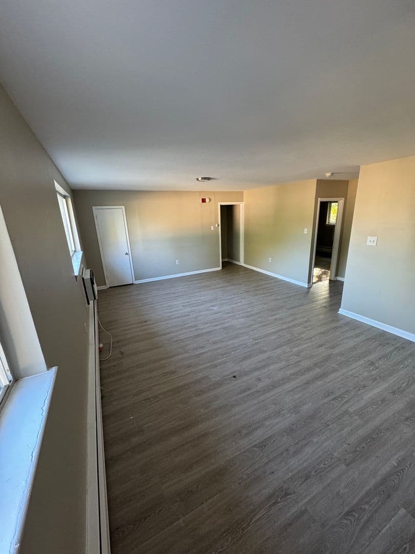 Chester Apartment: 500 East 24th Street
