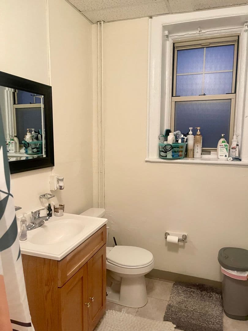 Philadelphia Apartment: 520 South 42nd St