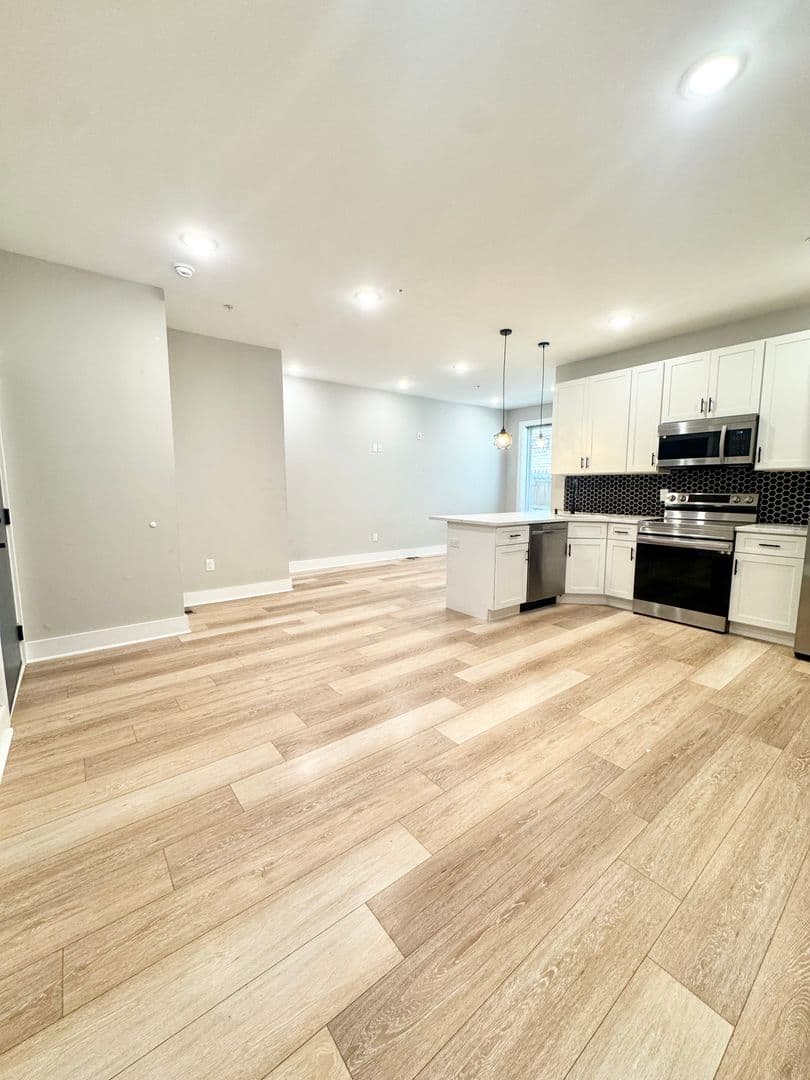 Philadelphia Apartment: 1714 N 22nd St.