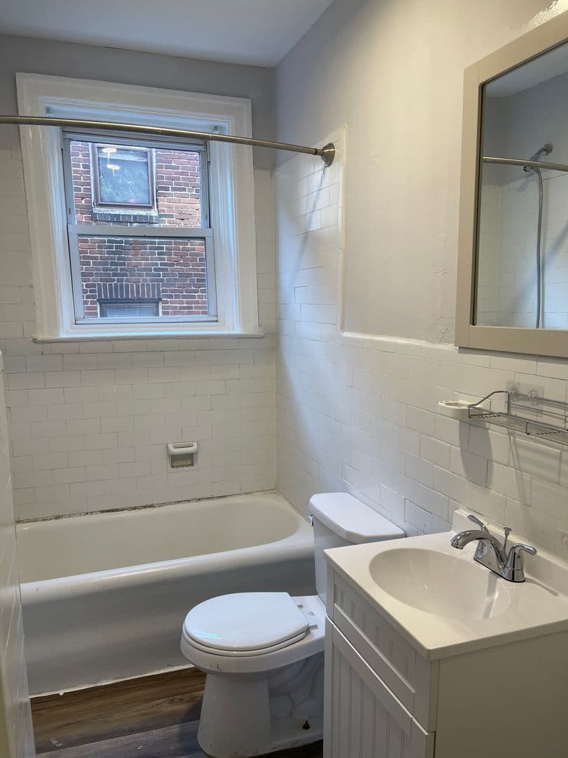PHILADELPHIA Apartment: 4205 Chester Avenue
