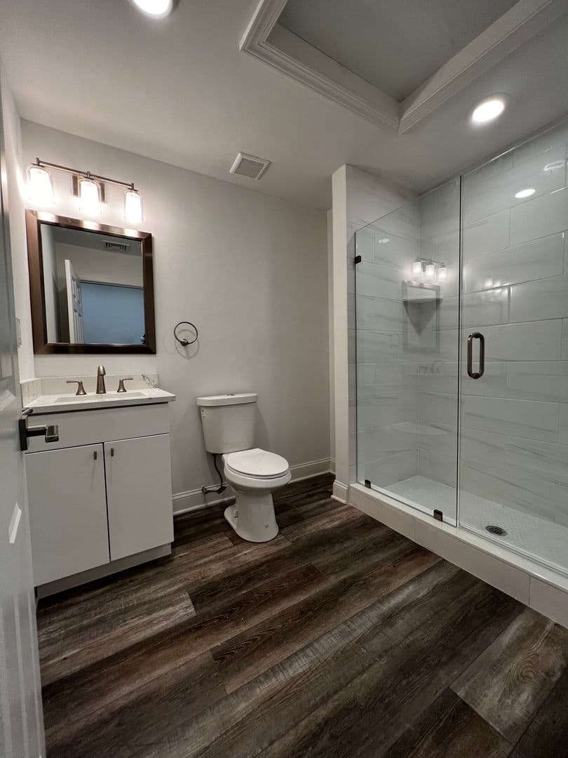 Upper Darby Apartment: 6800 Market St