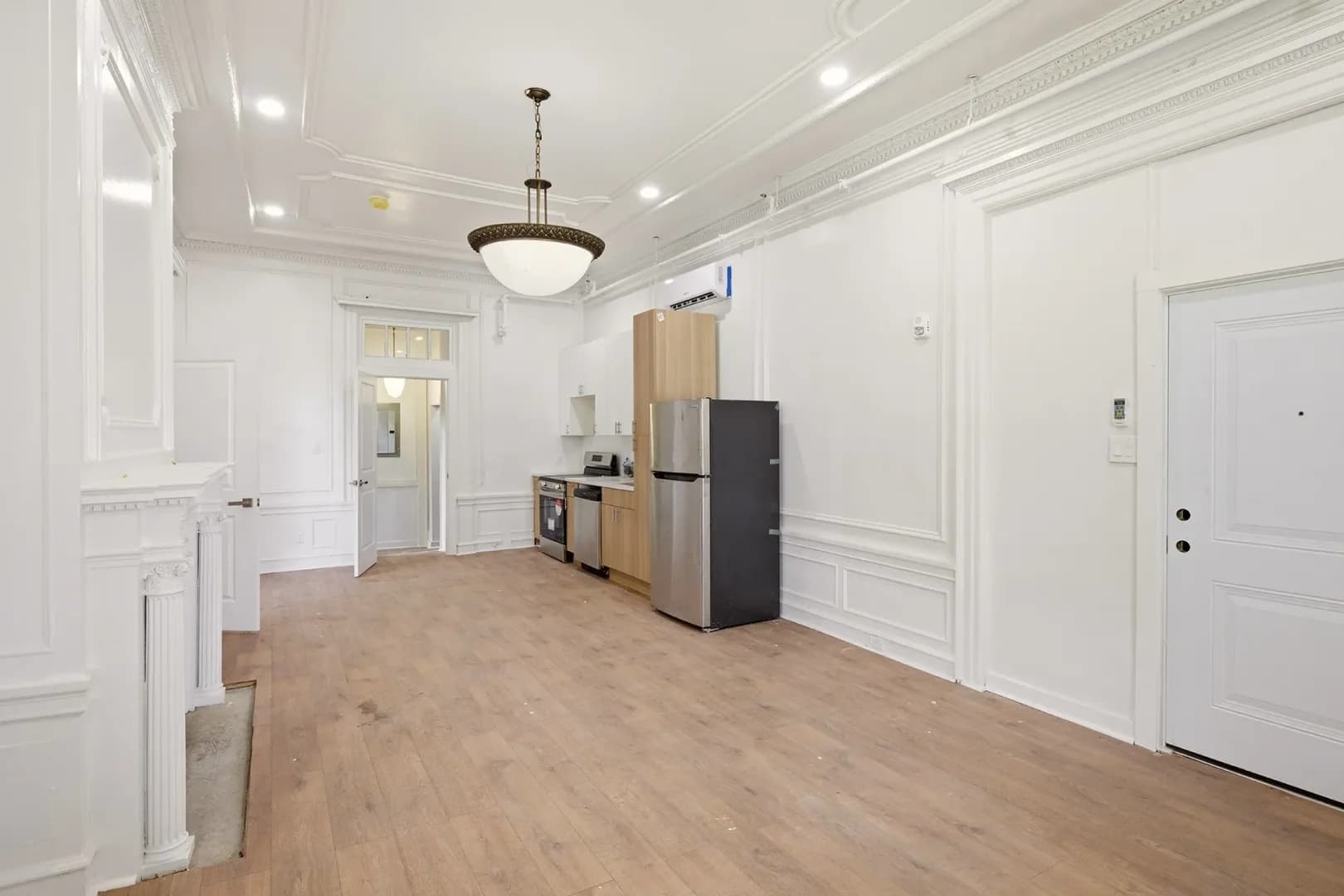 Philadelphia Apartment: 6012 RIdge Ave.