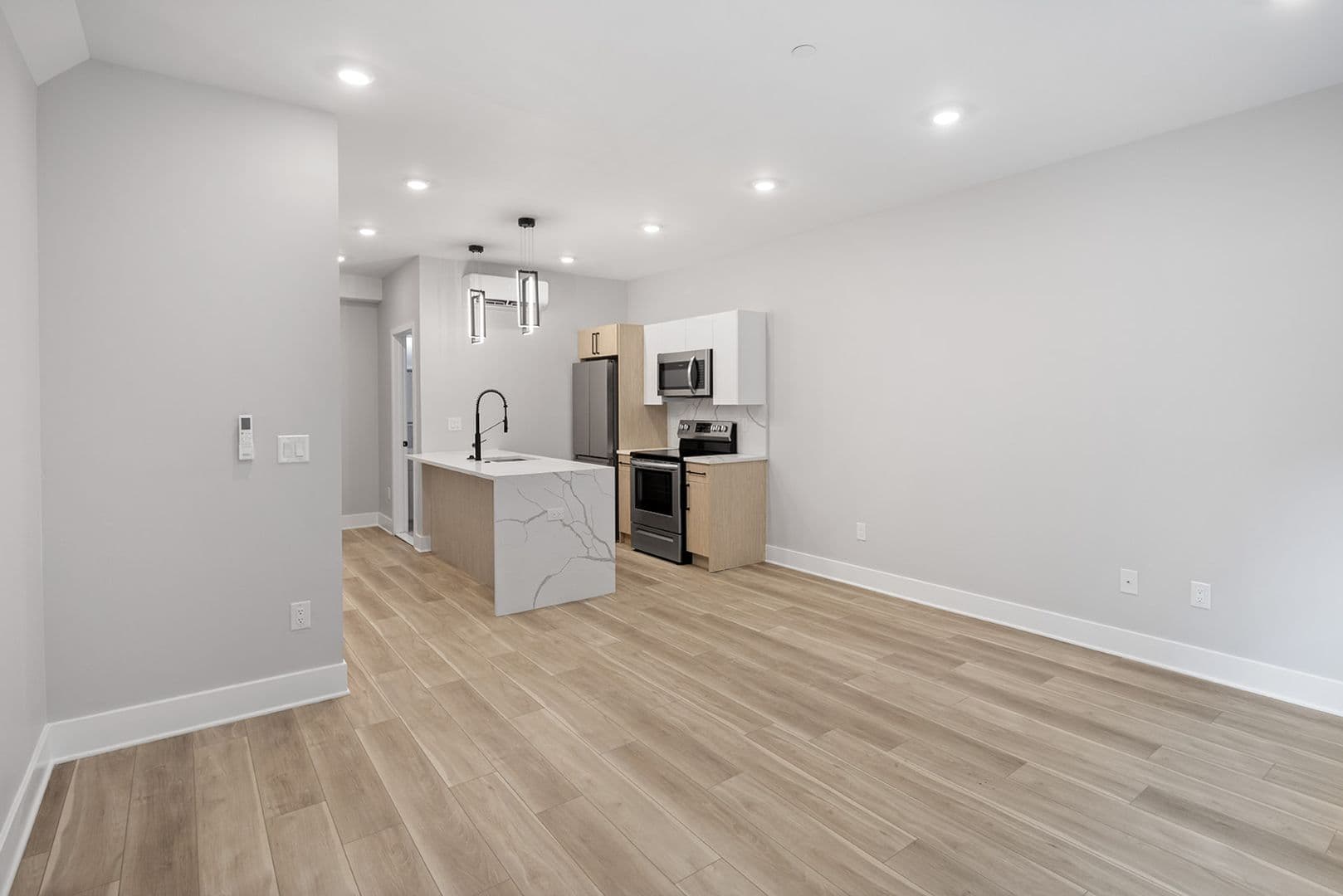 Philadelphia Apartment: 3918-3930 Haverford Ave.