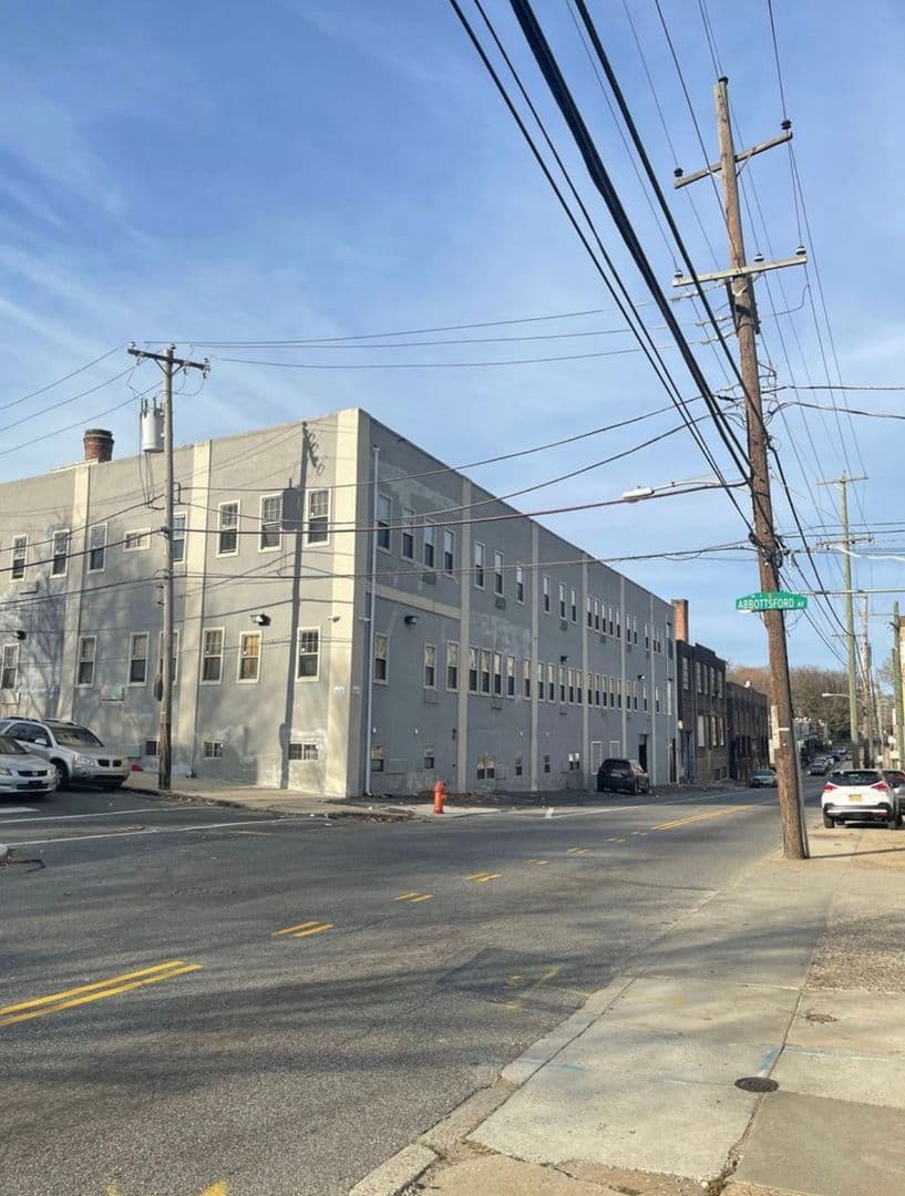 Philadelphia Apartment: 4700 Stenton Ave.
