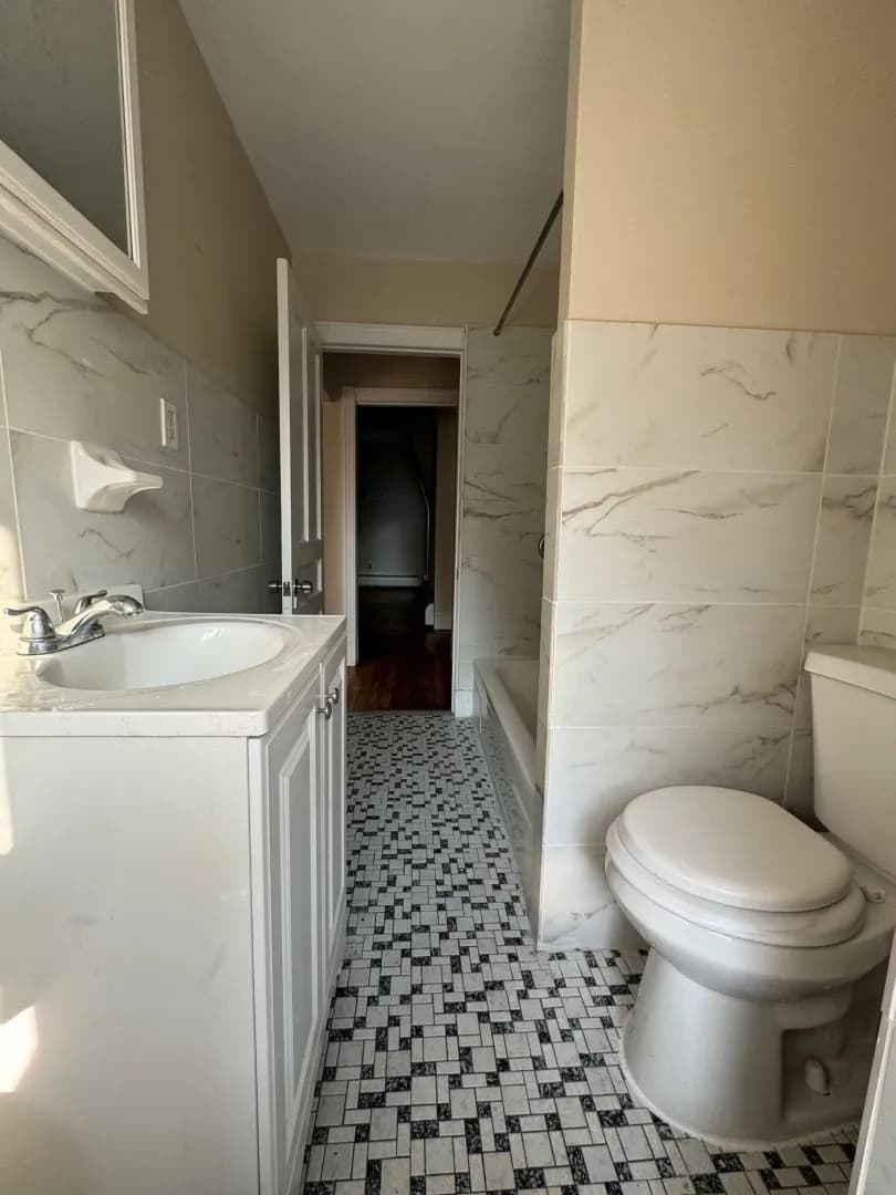 Philadelphia Apartment: 7300 Boyer Street