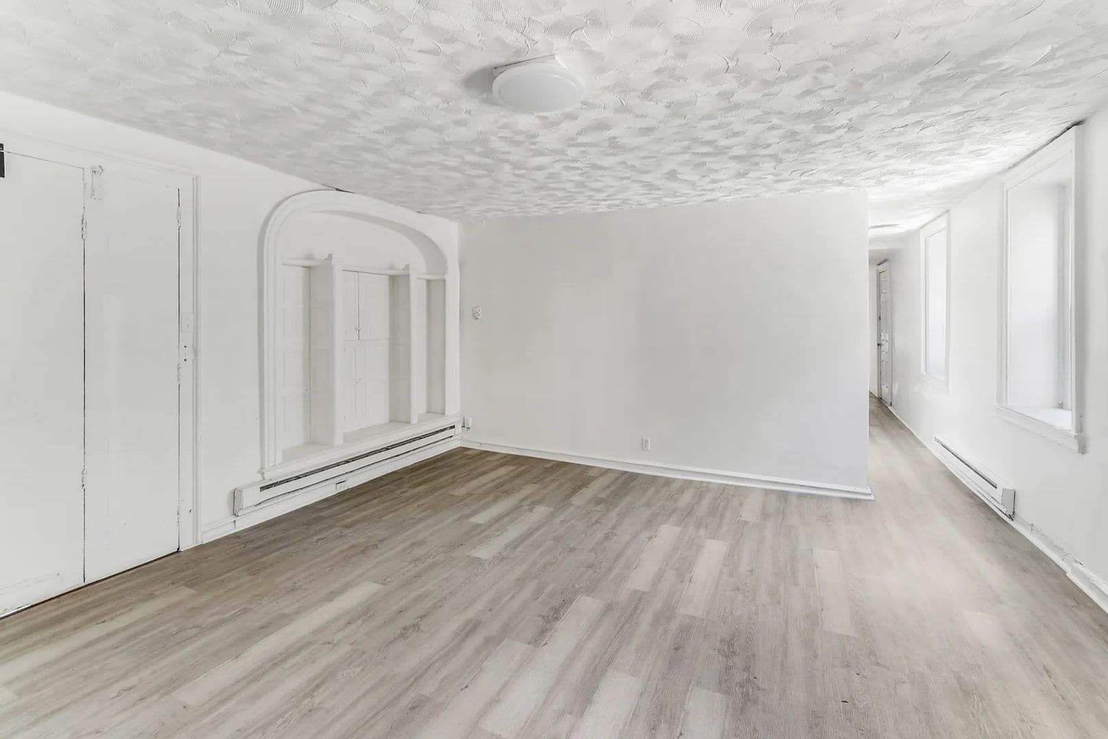 Philadelphia Apartment: 4908 Germantown Ave.