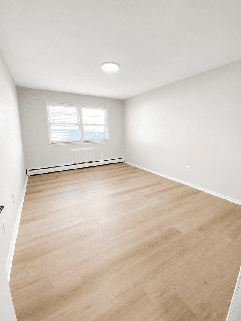 Burlington Apartment: 411 High Street