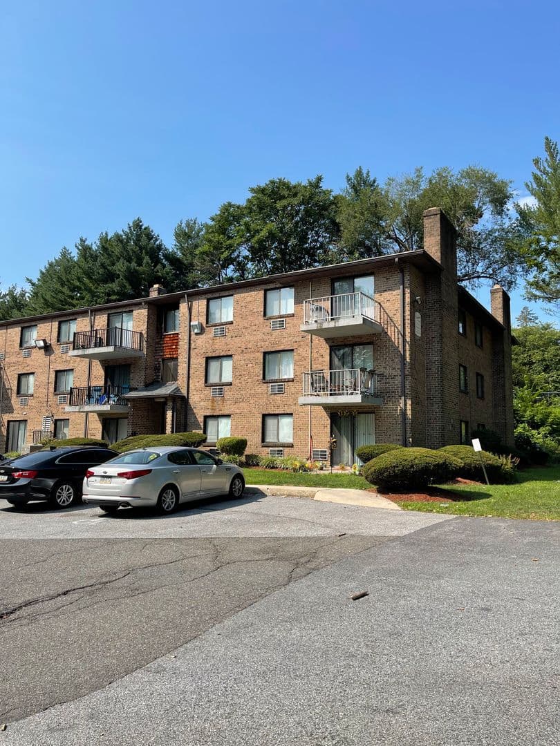 Chester Apartment: 1000 MacDade Blvd