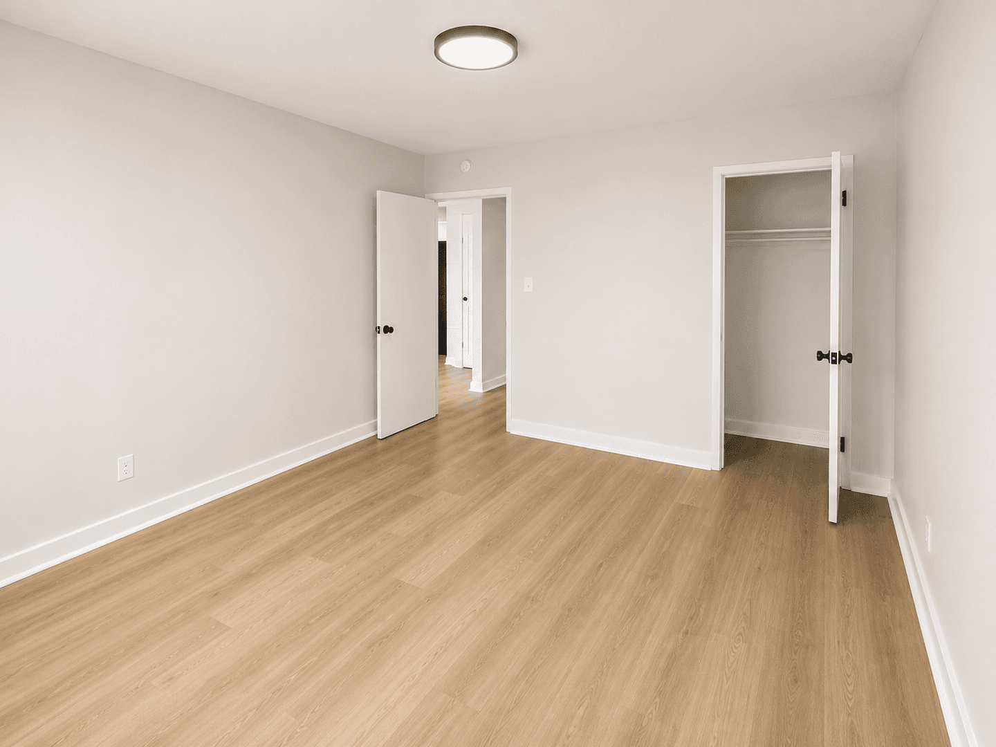 West Deptford Apartment: 601 W Tatum Street