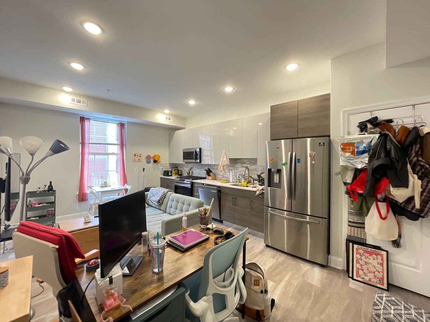 Philadelphia Apartment: 248 Market St
