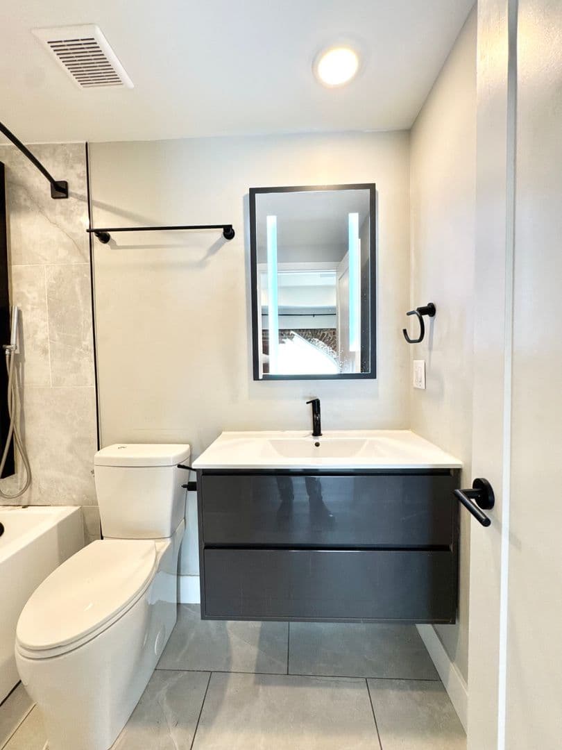 Philadelphia Apartment: 1732 N 22nd St