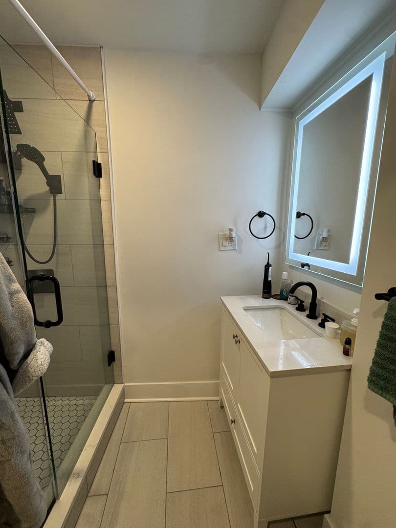Philadelphia Apartment: 4717 Stenton Avenue