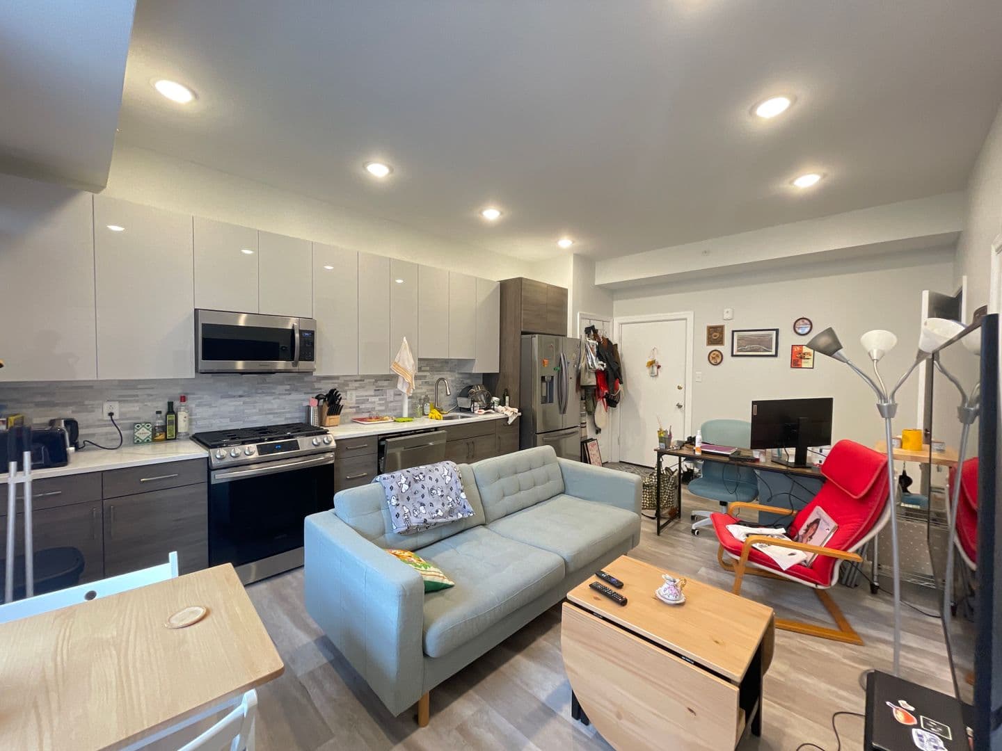 Philadelphia Apartment: 248 Market St