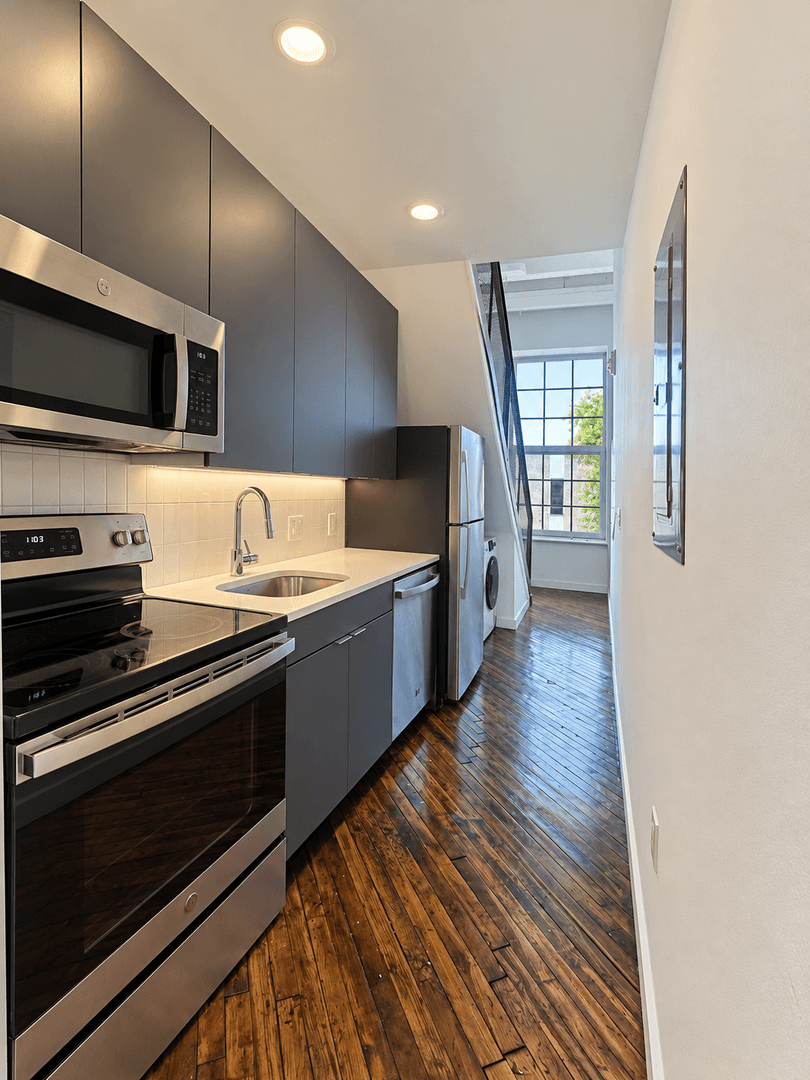 Clifton Heights Apartment: 500 E Broadway