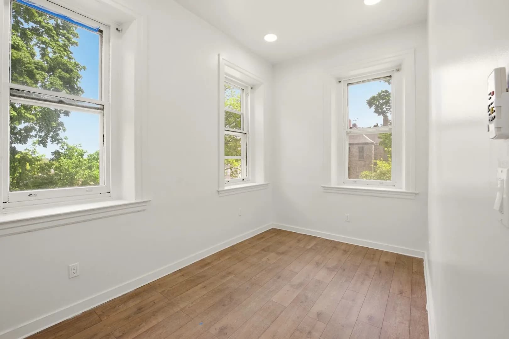 Philadelphia Apartment: 6012 RIdge Ave.