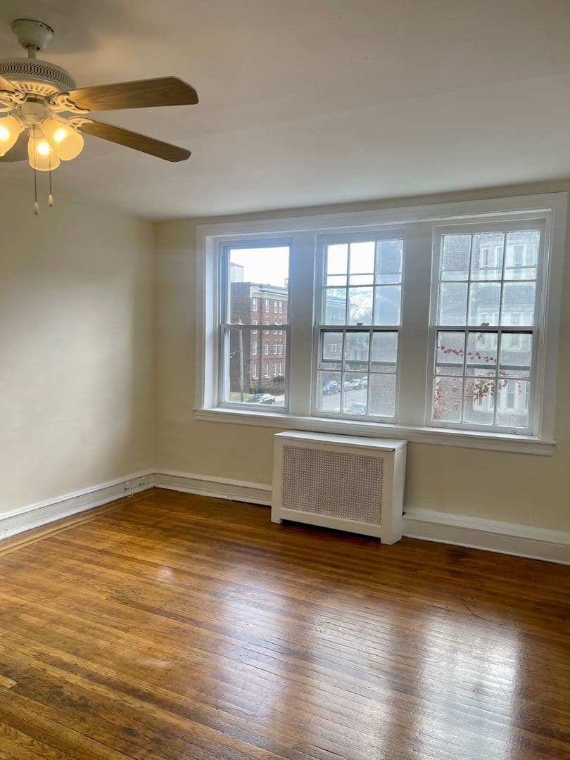 Philadelphia Apartment: 4801-4845 Pine Street