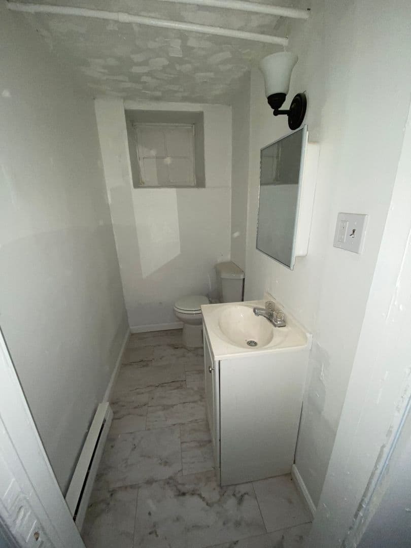 Philadelphia Apartment: 4908 Germantown Ave.