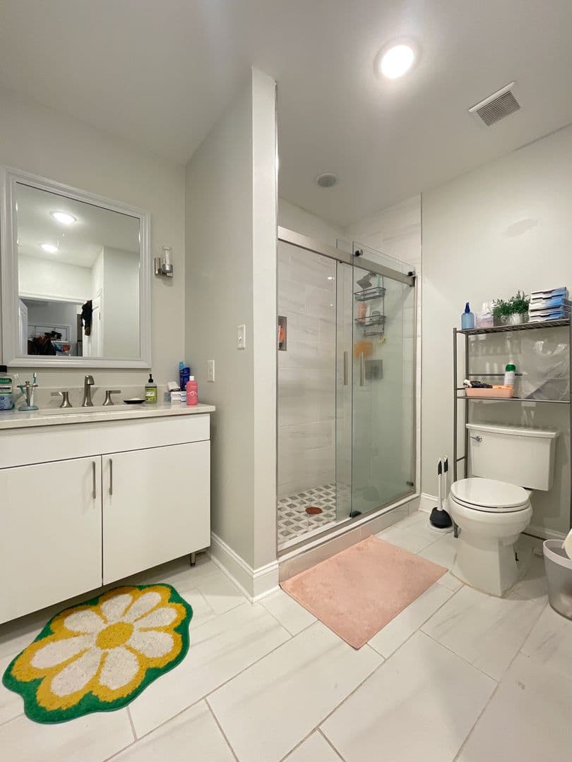 Philadelphia Apartment: 248 Market St