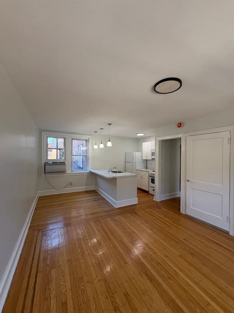 Philadelphia Apartment: 4107 Chester Avenue