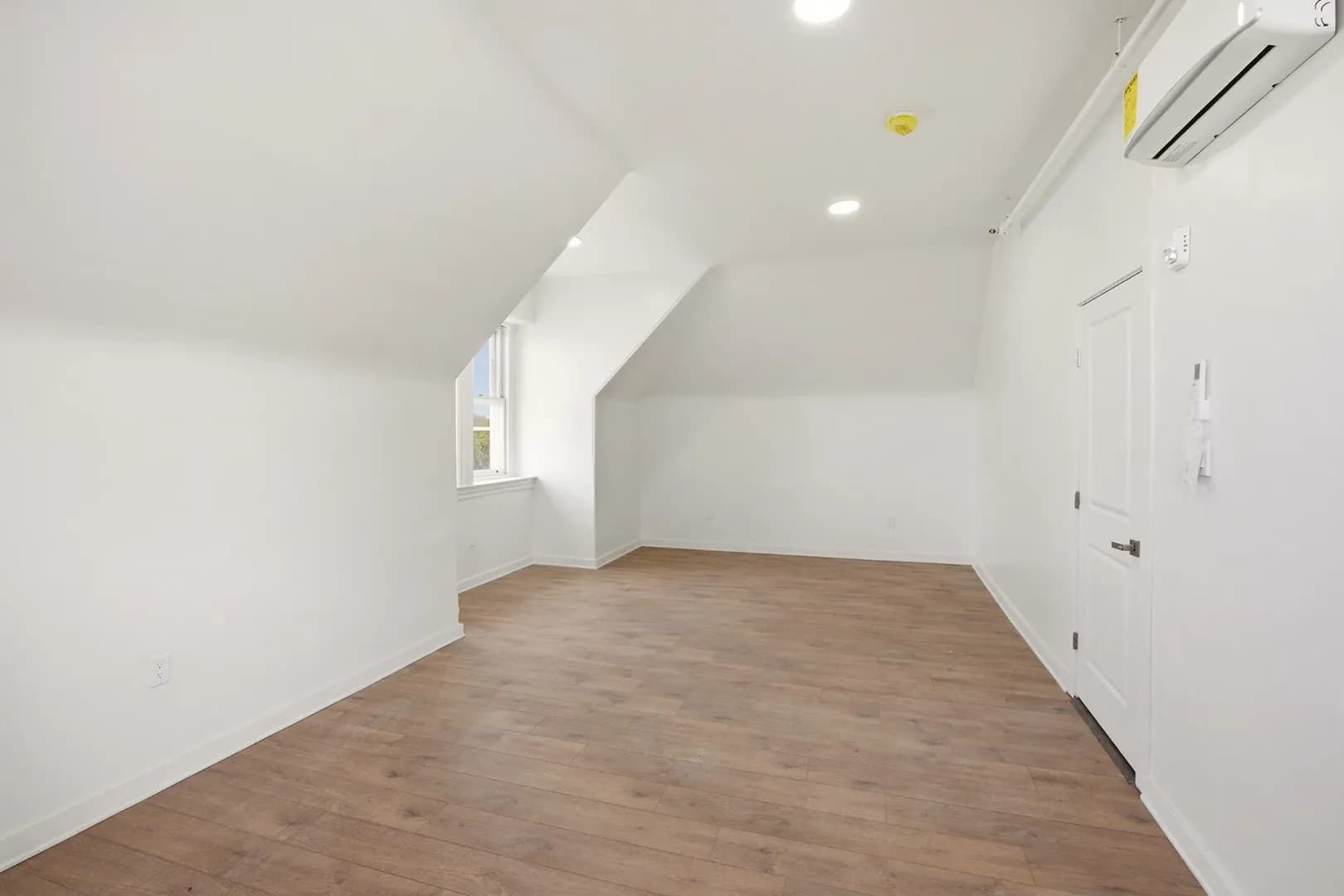 Philadelphia Apartment: 6012 RIdge Ave.
