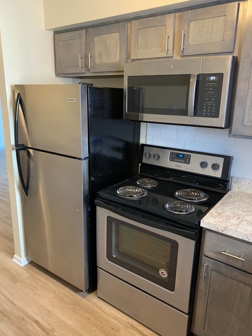 Royersford Apartment: 25 North 5th Ave