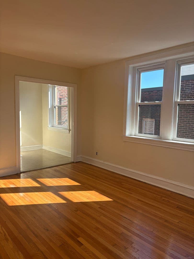 Philadelphia Apartment: 4748 Pine Street